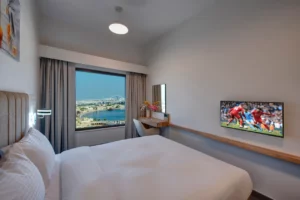 Superior Waterfront View Rooms